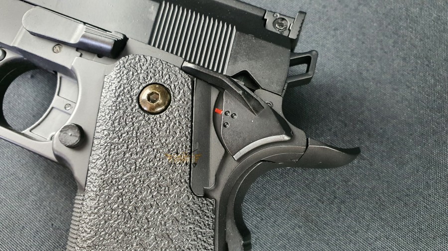 Arma eléctrica pistola CM122 (Con batería)